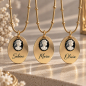 Preview: Personalisierte Namenskette aus Edelstahl,  Vintage Style,  Gravur Kette Gold , Cameo Halskette, Viktorianisch, Geschenk für Mama, Schwester
